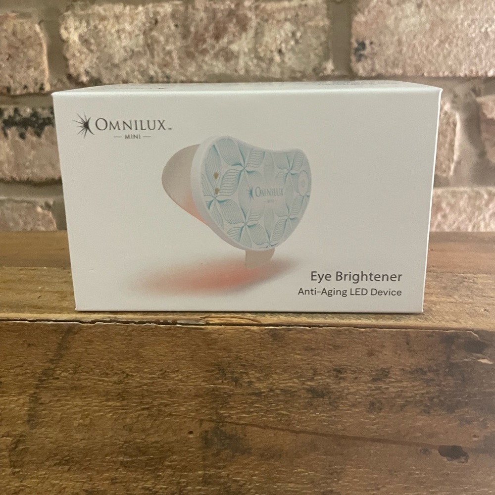 Omnilux Mini Eye Brightener